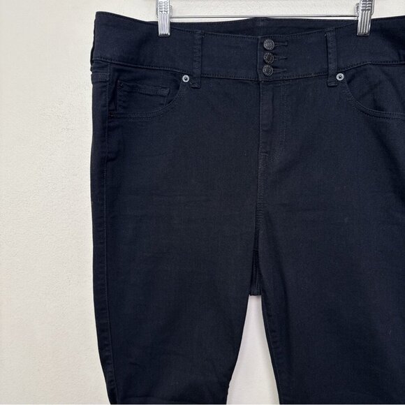 Torrid Womens 18S Jegging Skinny Super Soft High-Rise Jean Black Color - Picture 4 of 14